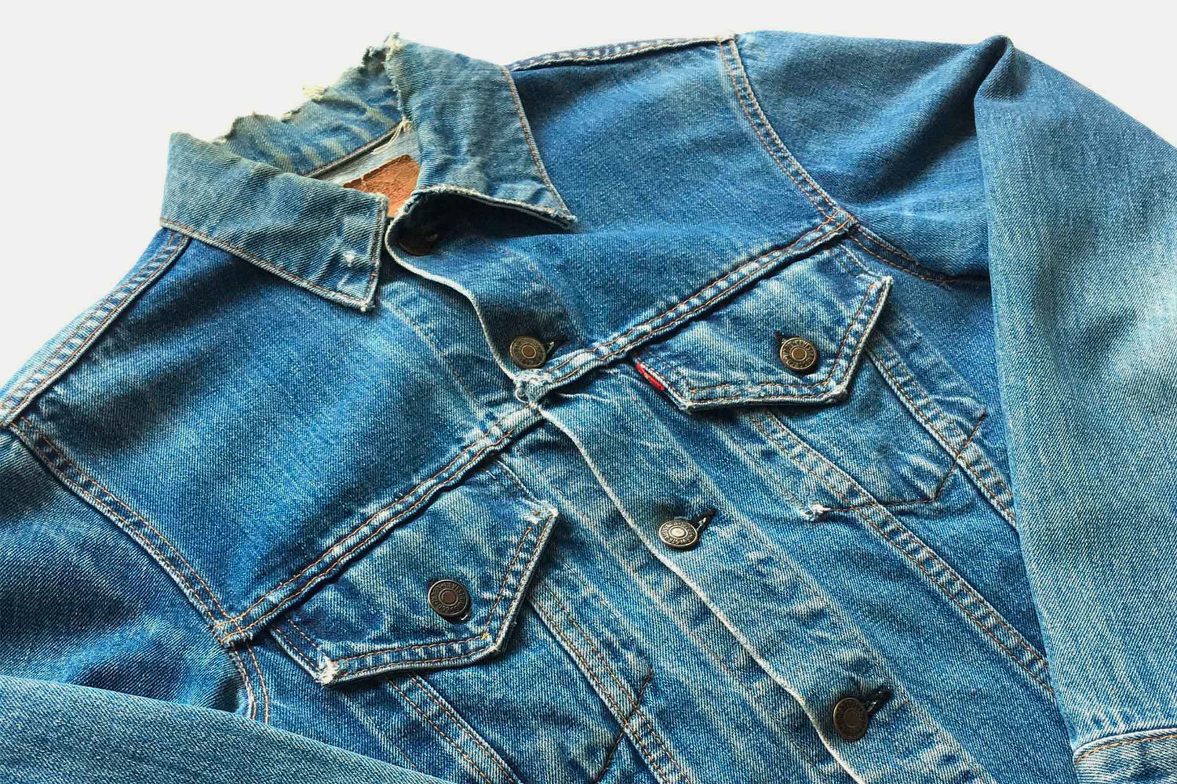 Shop: Vintage Levi's Under $100